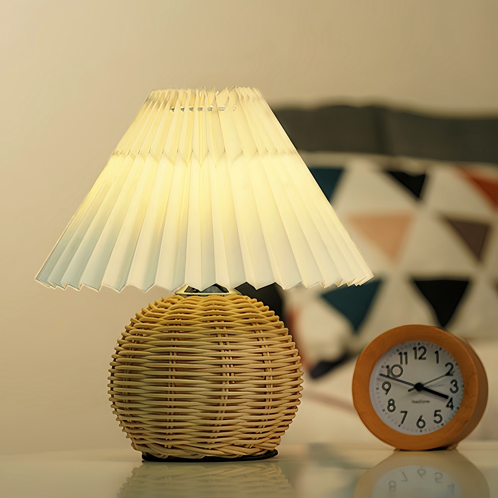 Nordic Style Retro Fabric Pleated Lampshade Rattan Woven Small Table Lamp