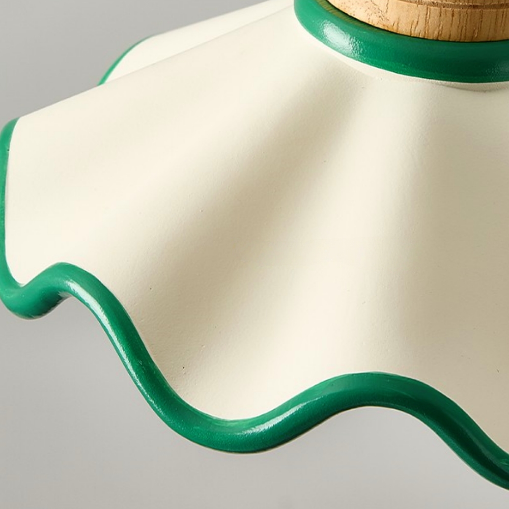 Medieval-Style Restaurant Island Platform With Cream-Colored Resin Pendant Lamp