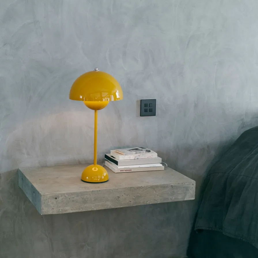 Flowerpot VP9 Table Lamp Minimalist Metal Creative Beside Lamp