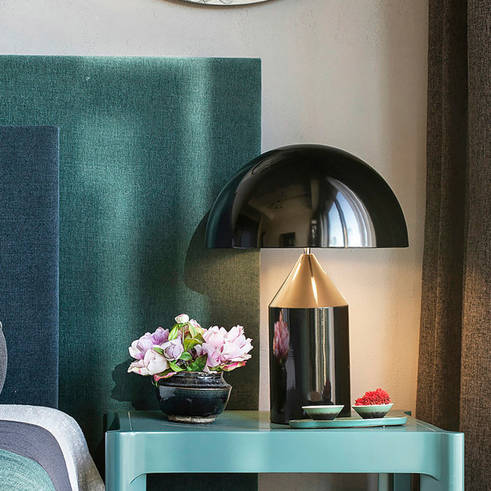 Nordic Luxury Creative Designer Mushroom Table Lamp Simple Metal Bedroom Bedside Lamp