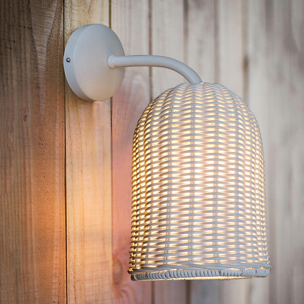 Woven Rattan Waterproof Outdoor Wall Lamp For Courtyard