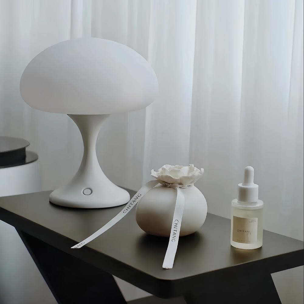 Nordic Style Creative Jellyfish Table Lamp Atmosphere Bedside Lamp
