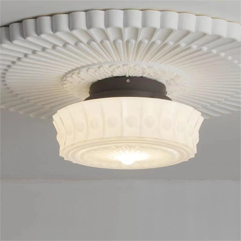 French retro glass chandelier suitable for foyer restaurants and various rooms