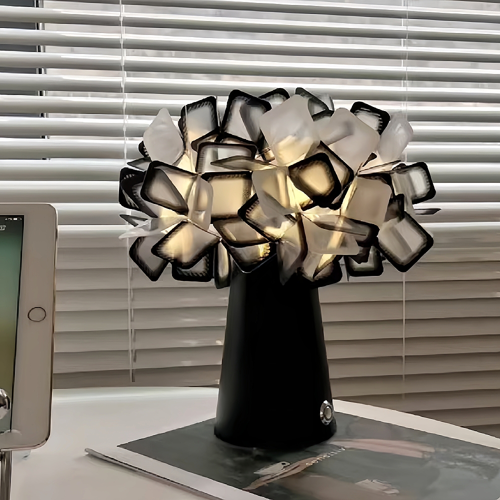 Modern Creative Colorful Flower Shaped Living Room Bedroom Decorative Desk Lamp