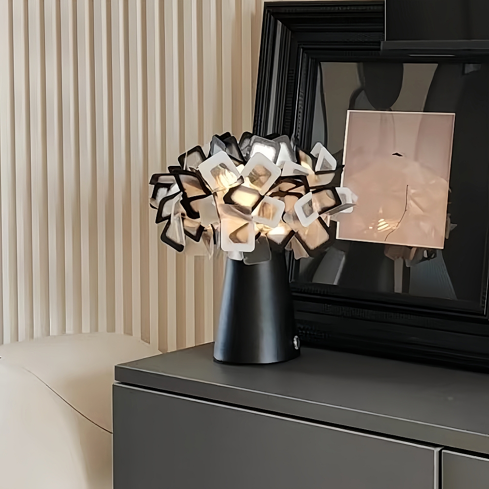 Modern Creative Colorful Flower Shaped Living Room Bedroom Decorative Desk Lamp