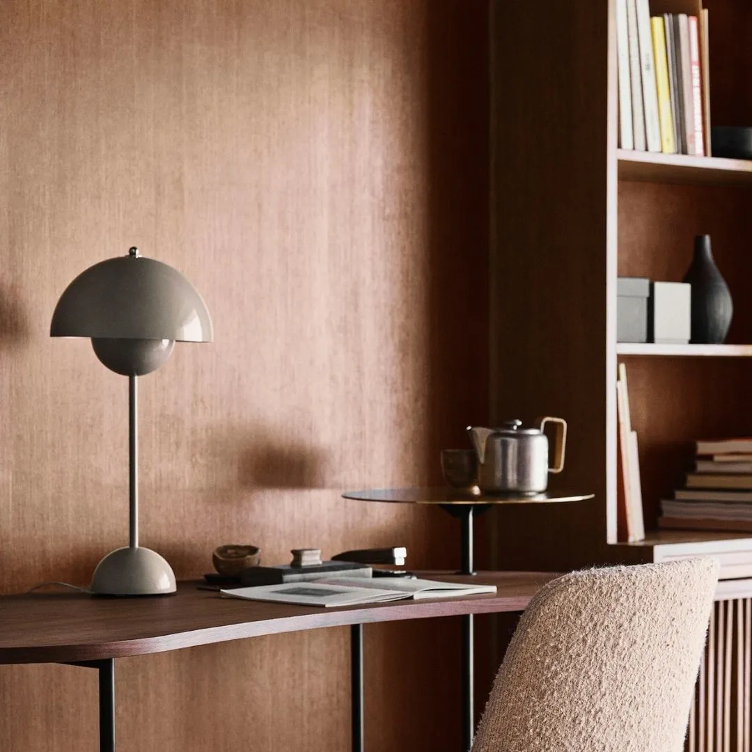 Flowerpot VP9 Table Lamp Minimalist Metal Creative Beside Lamp