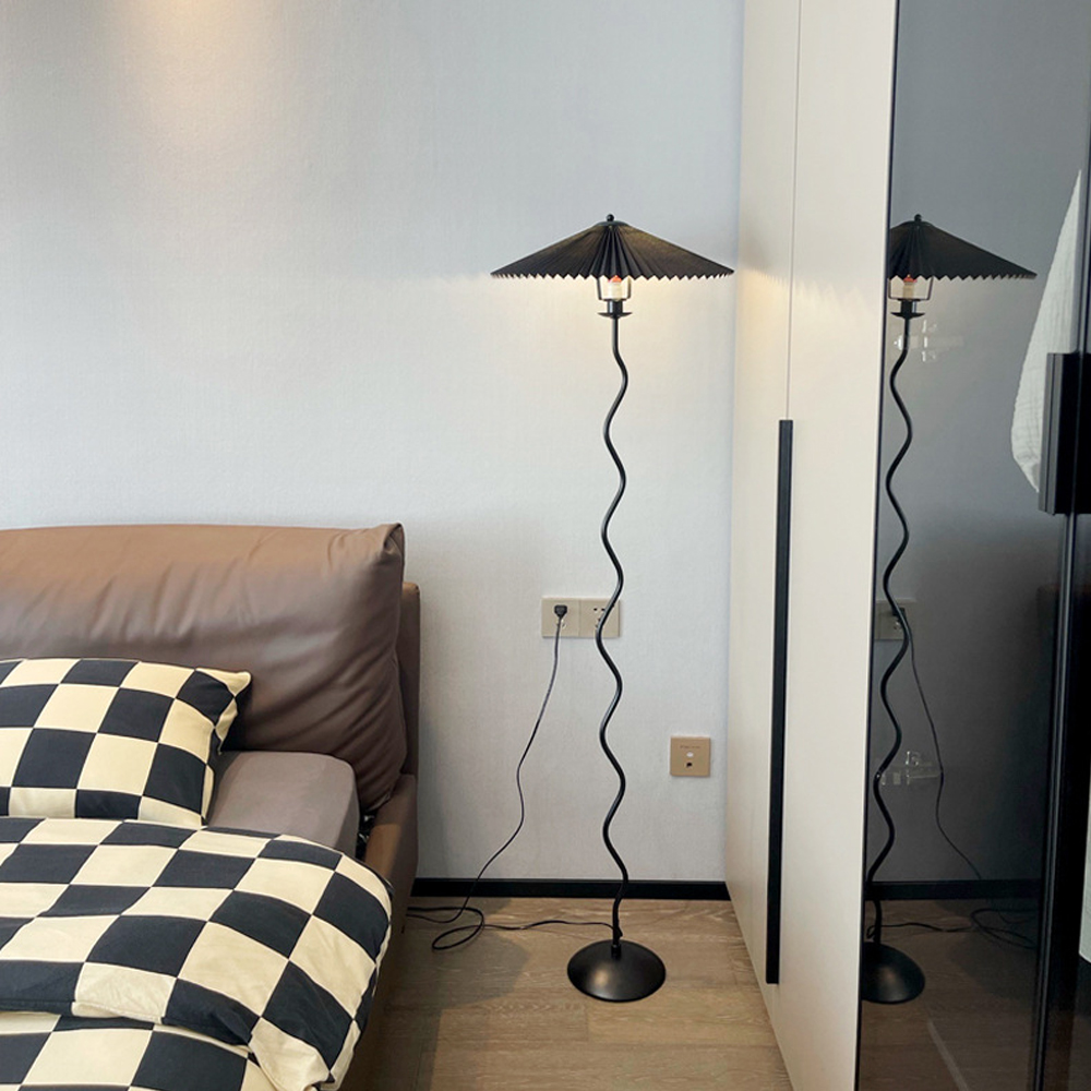 Vintage Pleated S-shaped Floor Lamp Designer Art Fabric Standing Lamps