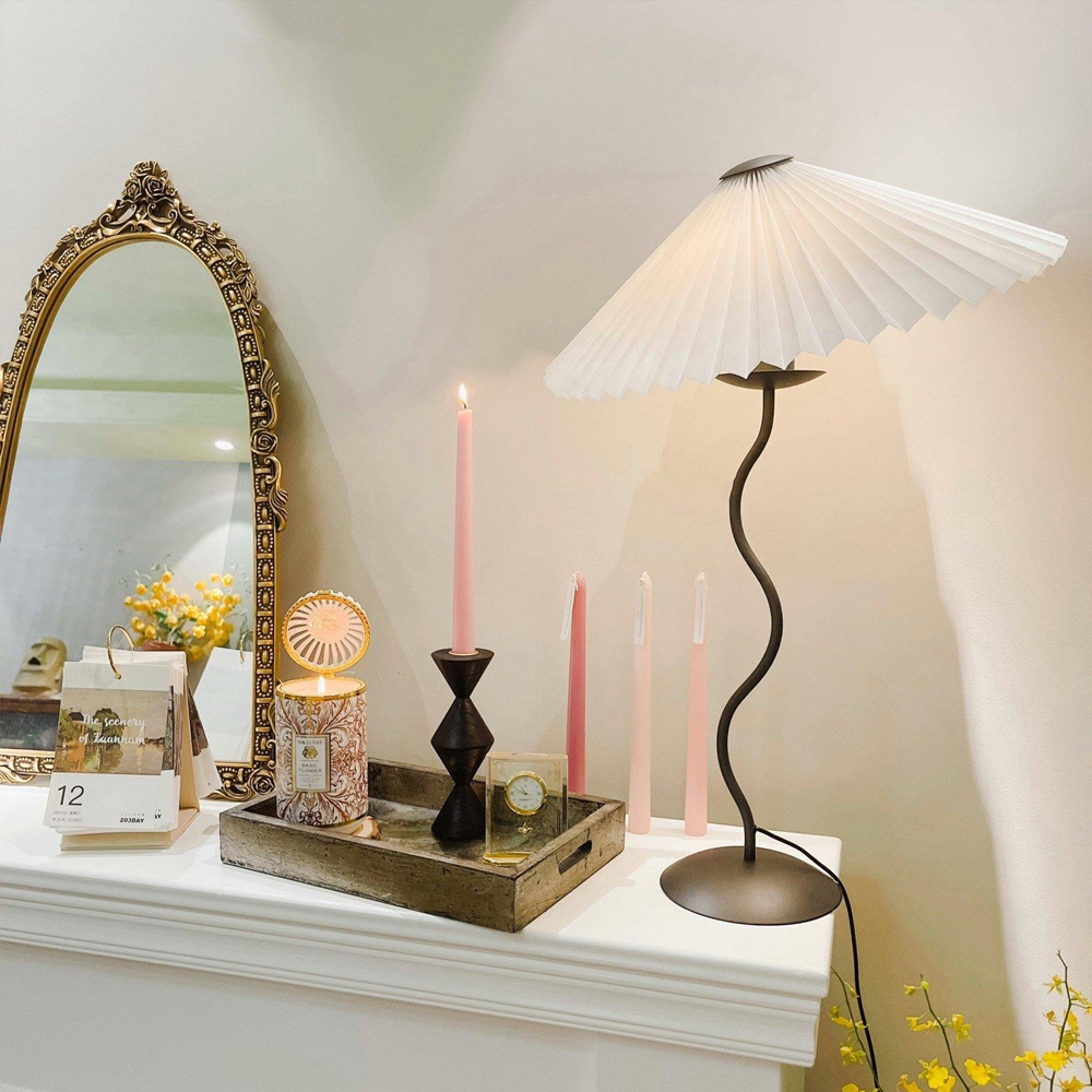 Modern Squiggle Table Lamp Pleated Umbrella Desk Lamp