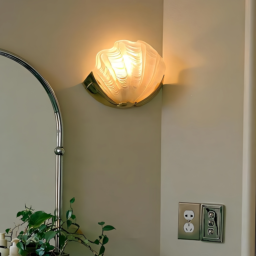 Brass Shell Glass Decorative Wall Lamp French Modern Living Room Bedroom Aisle Lighting Fixture