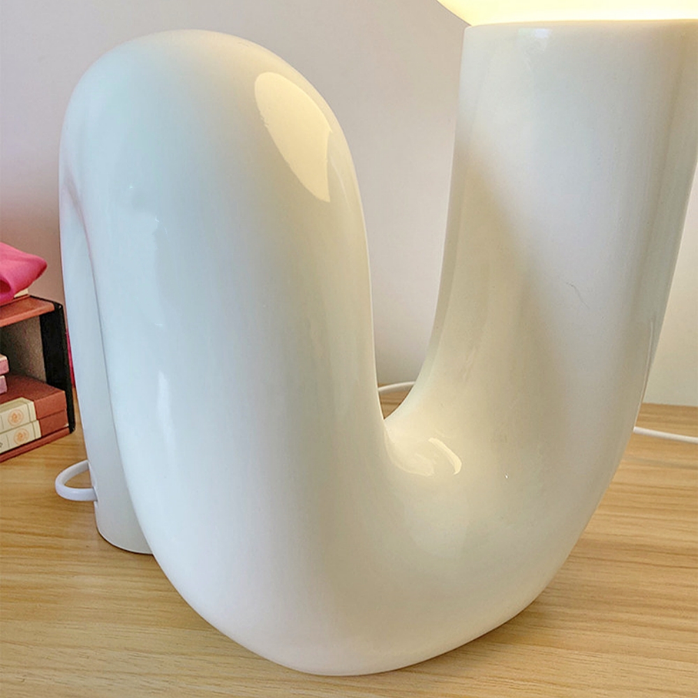 Postmodern Loop Resin Table Lamp With Frosted Glass Globe