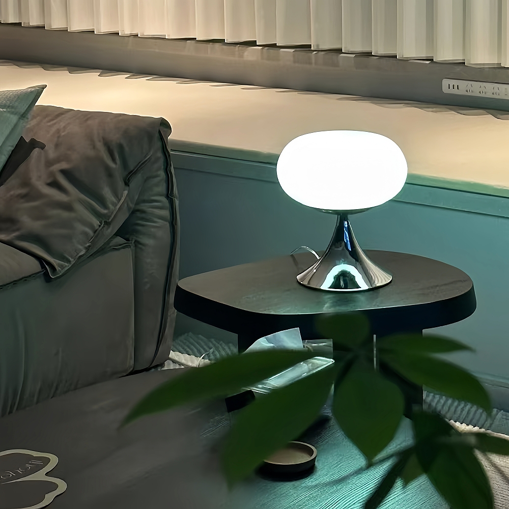 Creative Green Apple Vintage Atmosphere Bauhaus Glass Desk Lamp