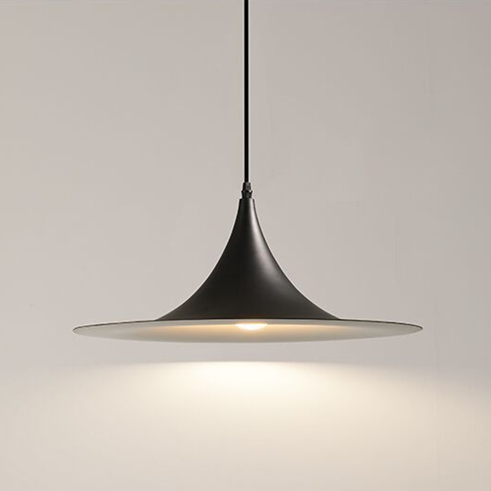 Industrial Style Horn Chandelier Minimalist Single-head Restaurant Metal Pendant Light