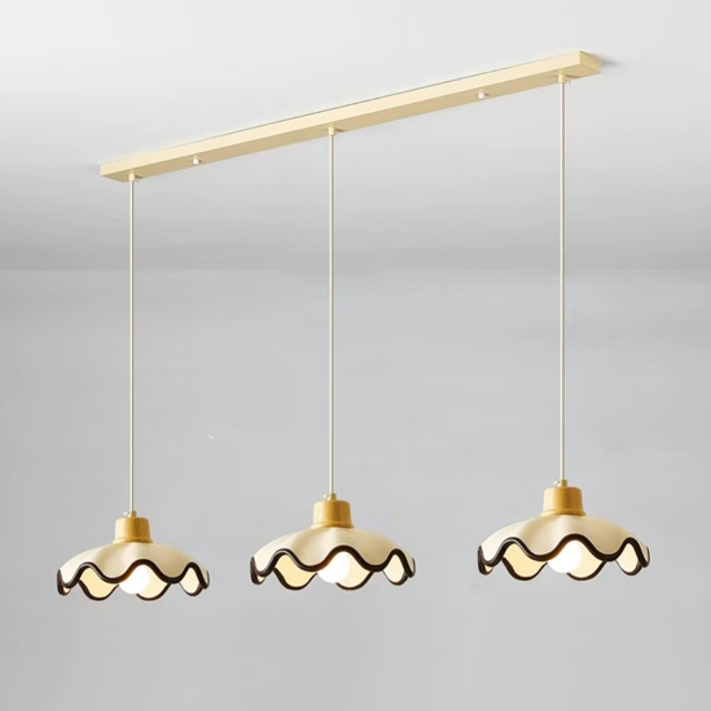 Medieval-Style Restaurant Island Platform With Cream-Colored Resin Pendant Lamp