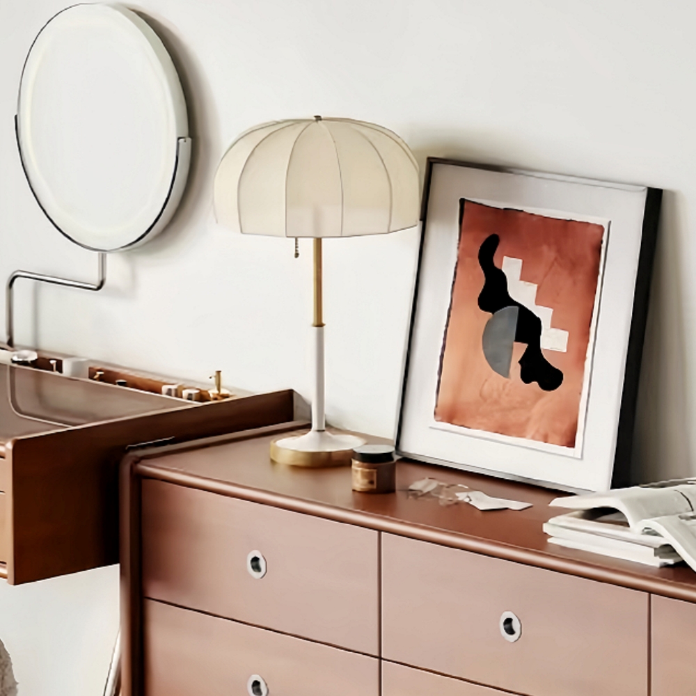 Mid Century Modern Table Lamp With Green Base