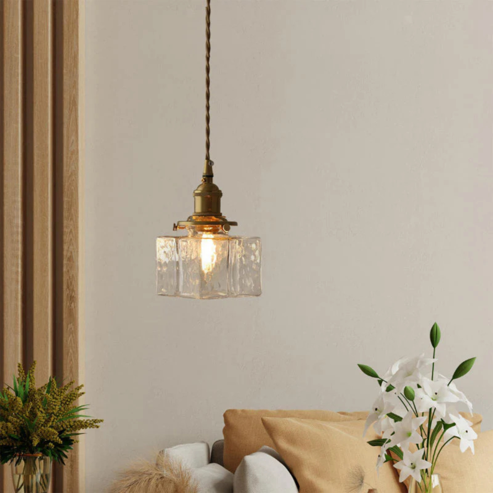 Classical retro brass art glass chandelier suitable for coffee shops, study rooms, and foyers