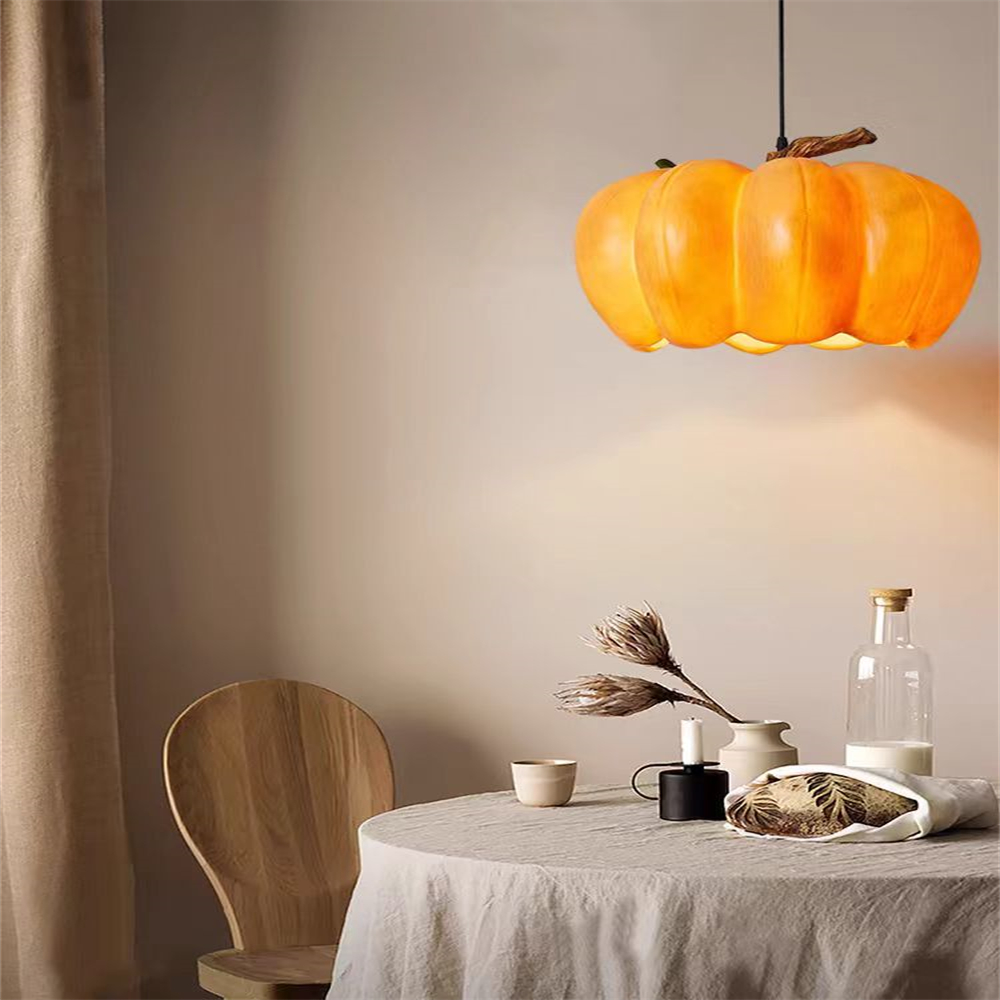Retro creative resin pumpkin chandelier suitable for foyer bar and restaurant