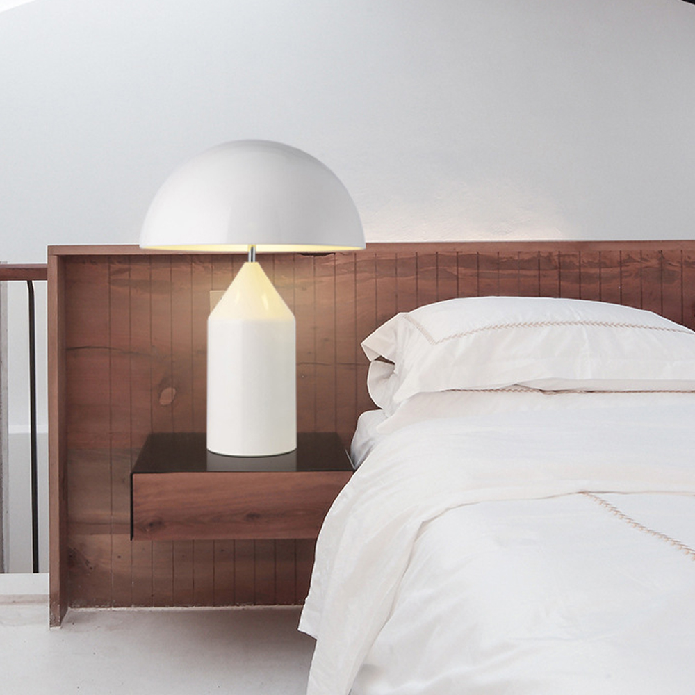 Nordic Luxury Creative Designer Mushroom Table Lamp Simple Metal Bedroom Bedside Lamp