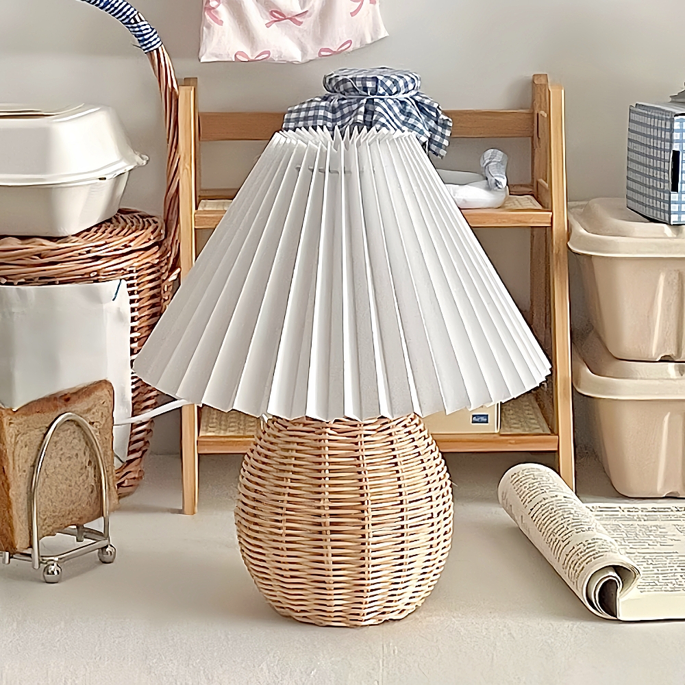 Nordic Style Retro Fabric Pleated Lampshade Rattan Woven Small Table Lamp