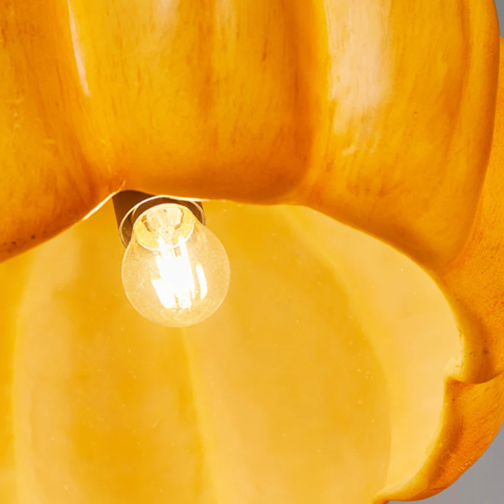 Retro creative resin pumpkin chandelier suitable for foyer bar and restaurant