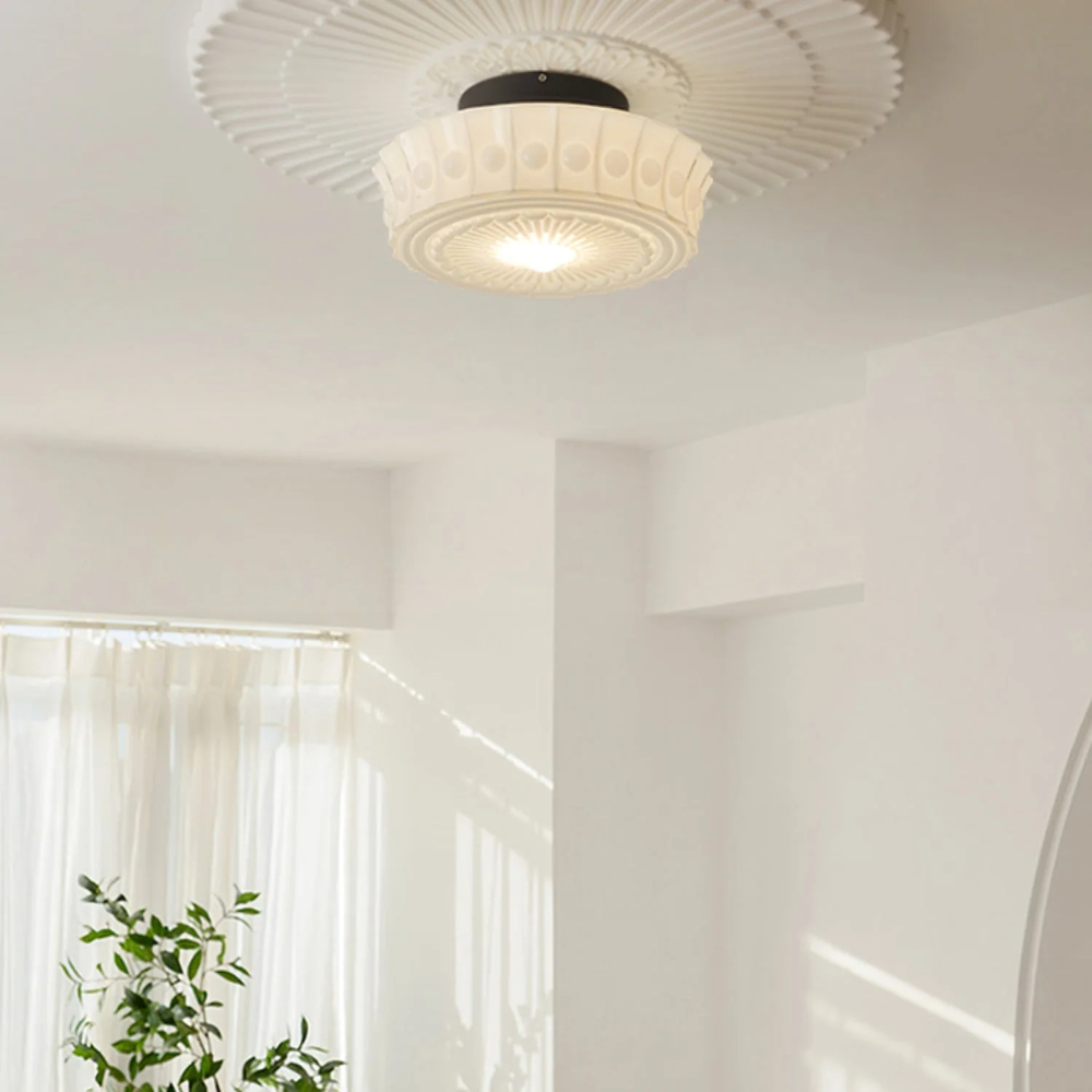 French retro glass chandelier suitable for foyer restaurants and various rooms
