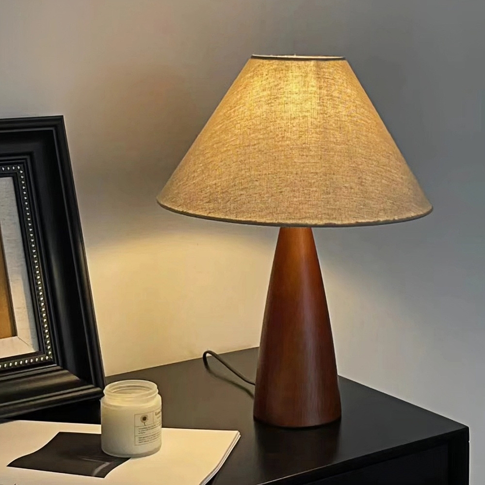 Wabi Sabi Style Retro Solid Wood Fabric High-End Desk Lamp