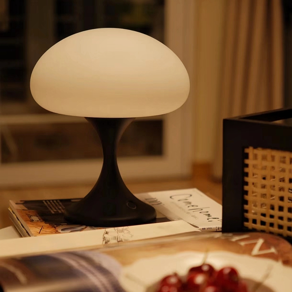 Nordic Style Creative Jellyfish Table Lamp Atmosphere Bedside Lamp