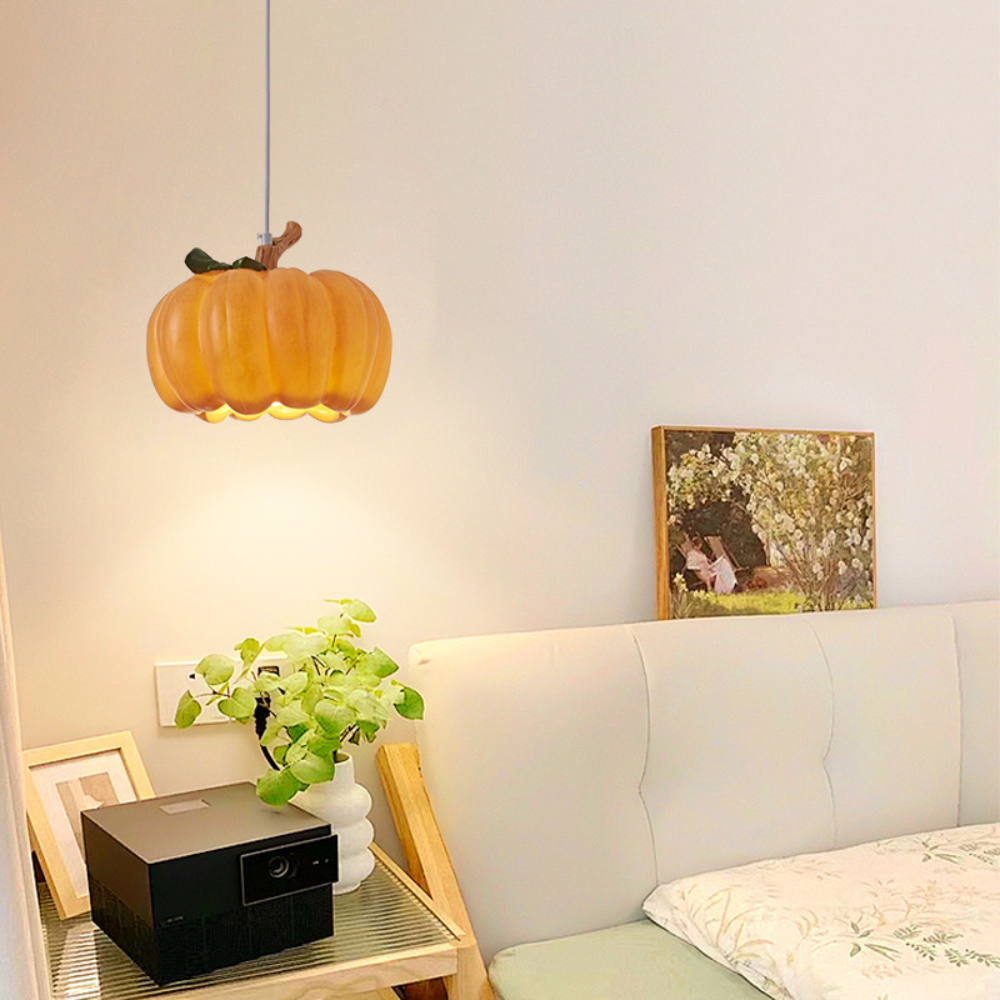 Retro creative resin pumpkin chandelier suitable for foyer bar and restaurant
