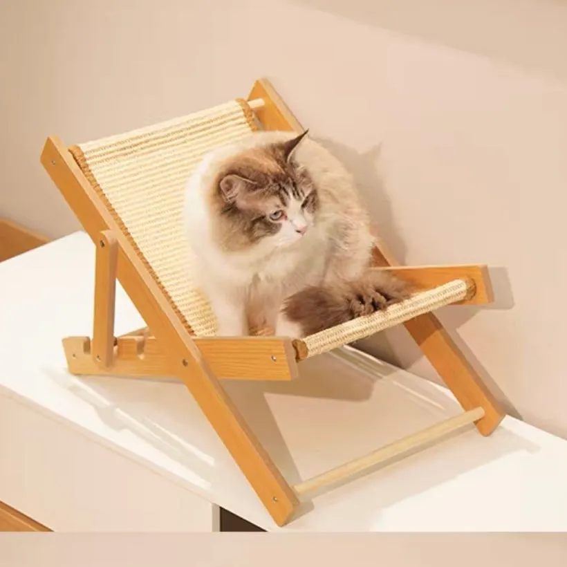Foldable Sisal Cat Chair - Space-Saving Scratching Lounge for Small Apartments | Natural Fiber Cat Furniture with Reversible Design
