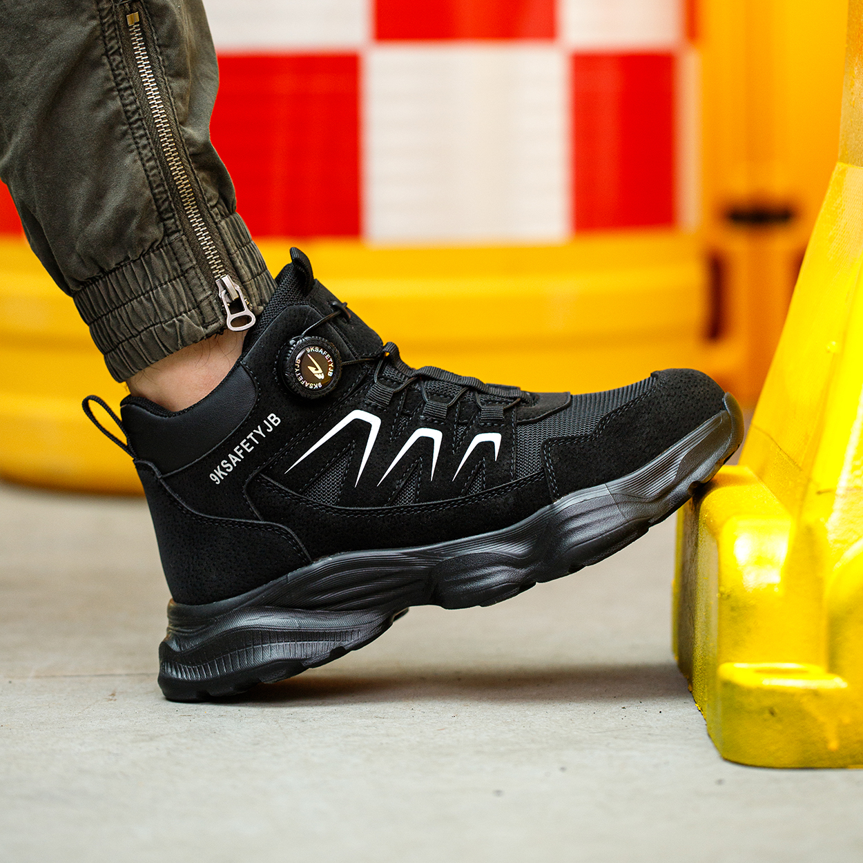 CADESHOES 852-BLACK
