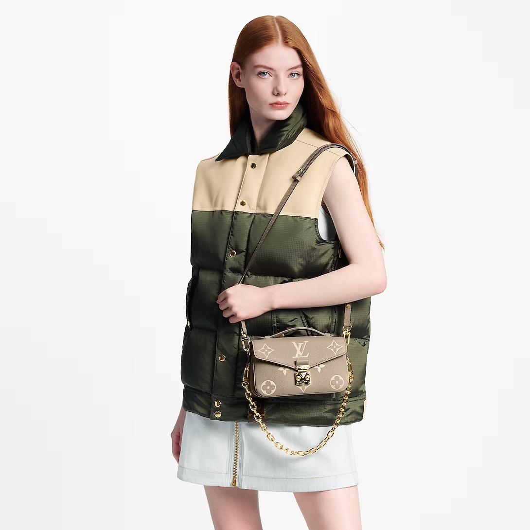 Pochette Métis East West M23081