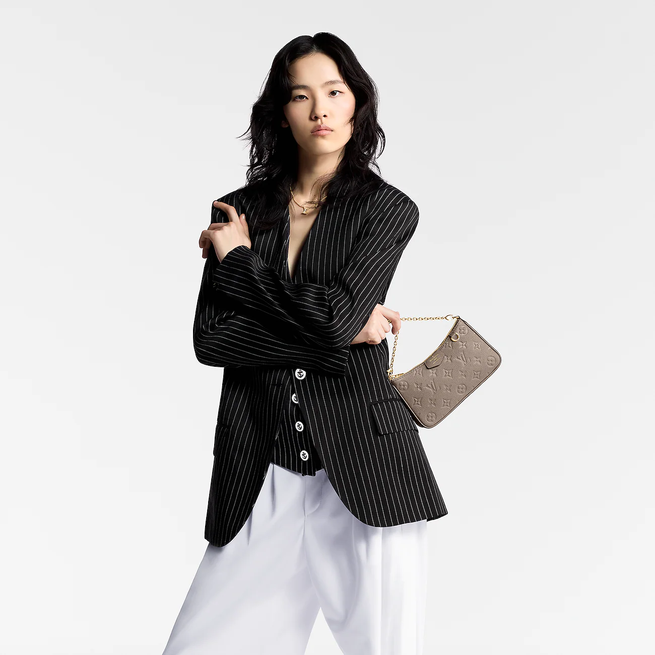 Easy Pouch On Strap M81862