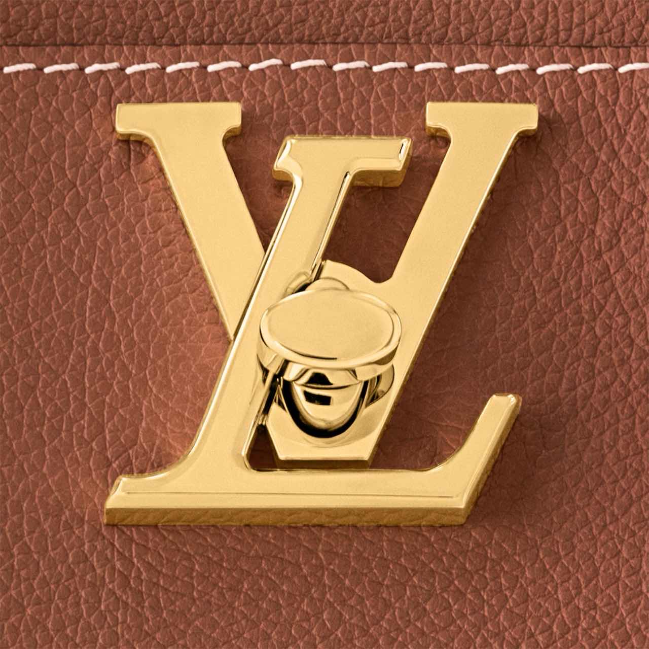 Lock and Walk M24165