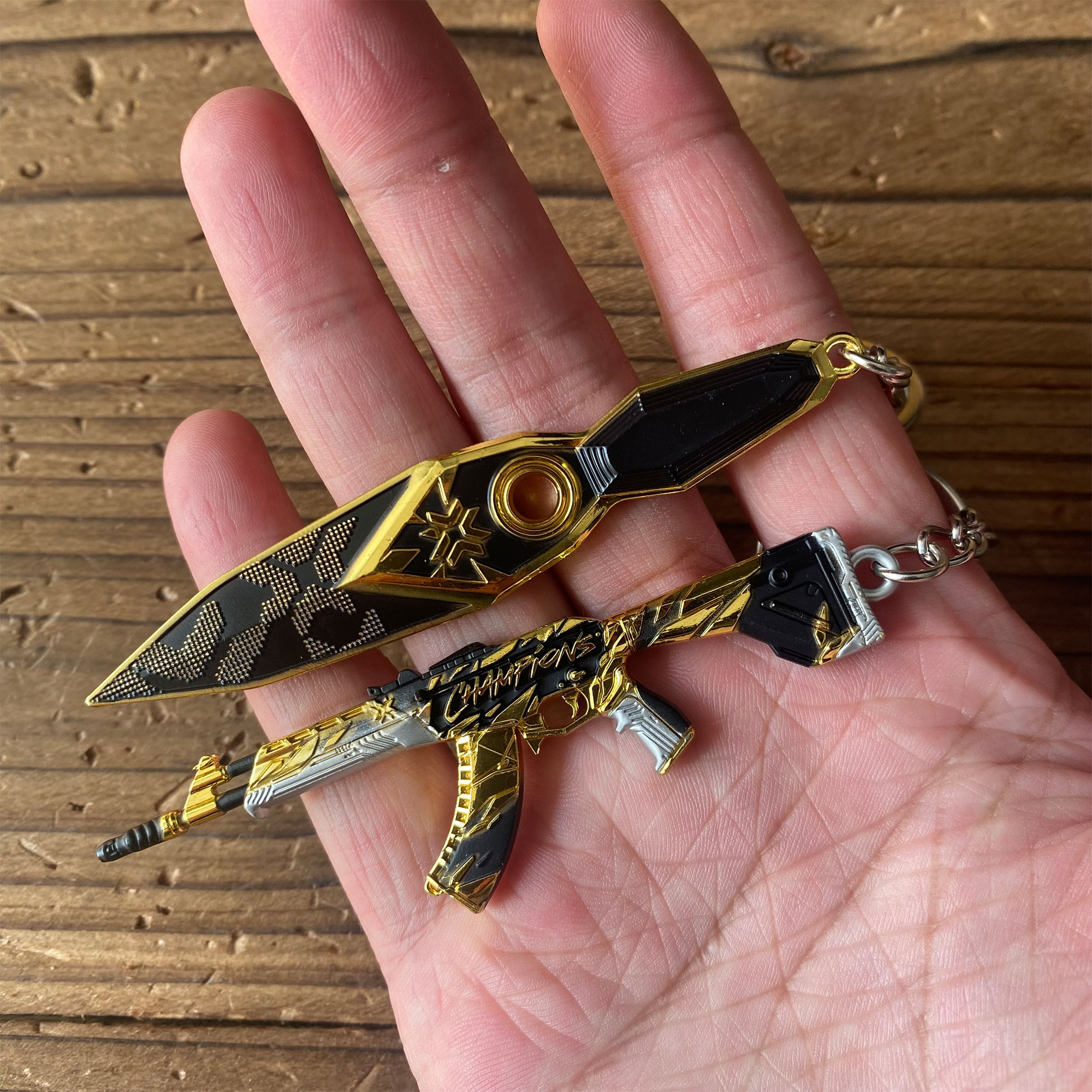 Mini Game Champion Theme Metal Keychain Gift Box