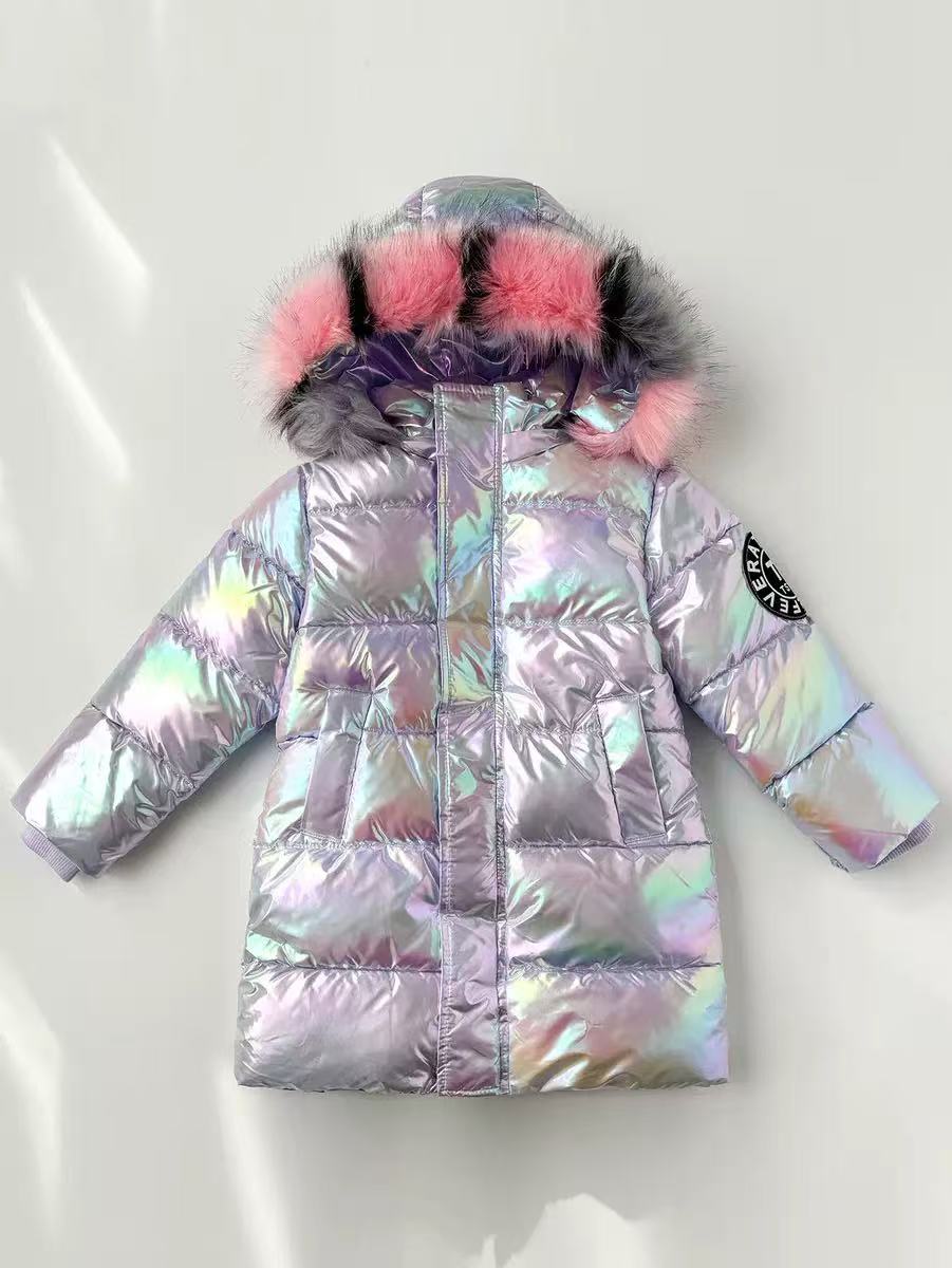 Színes pehelykabátok szőrmegallérral gyerekeknek