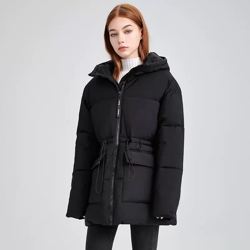 Női középhosszú pufi kabát kapucnival