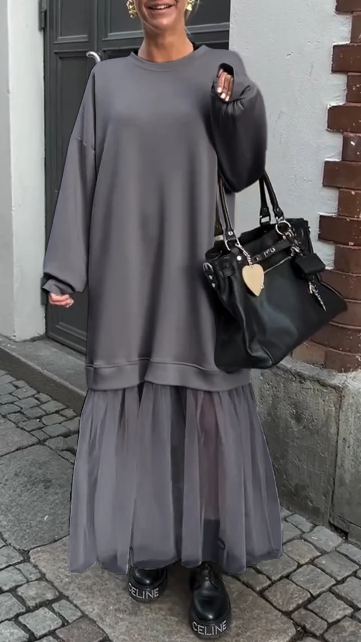 Női lezser ruha kerek nyakkal és csipkevarrással