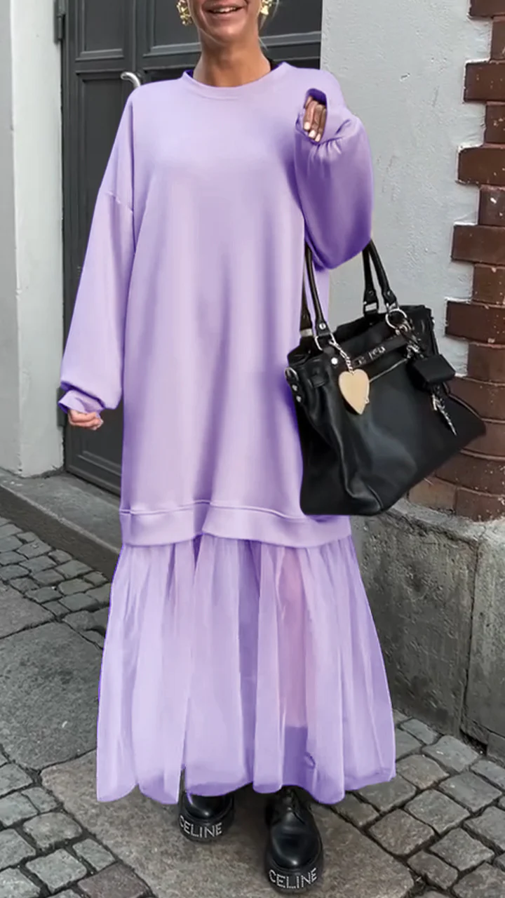 Női lezser ruha kerek nyakkal és csipkevarrással