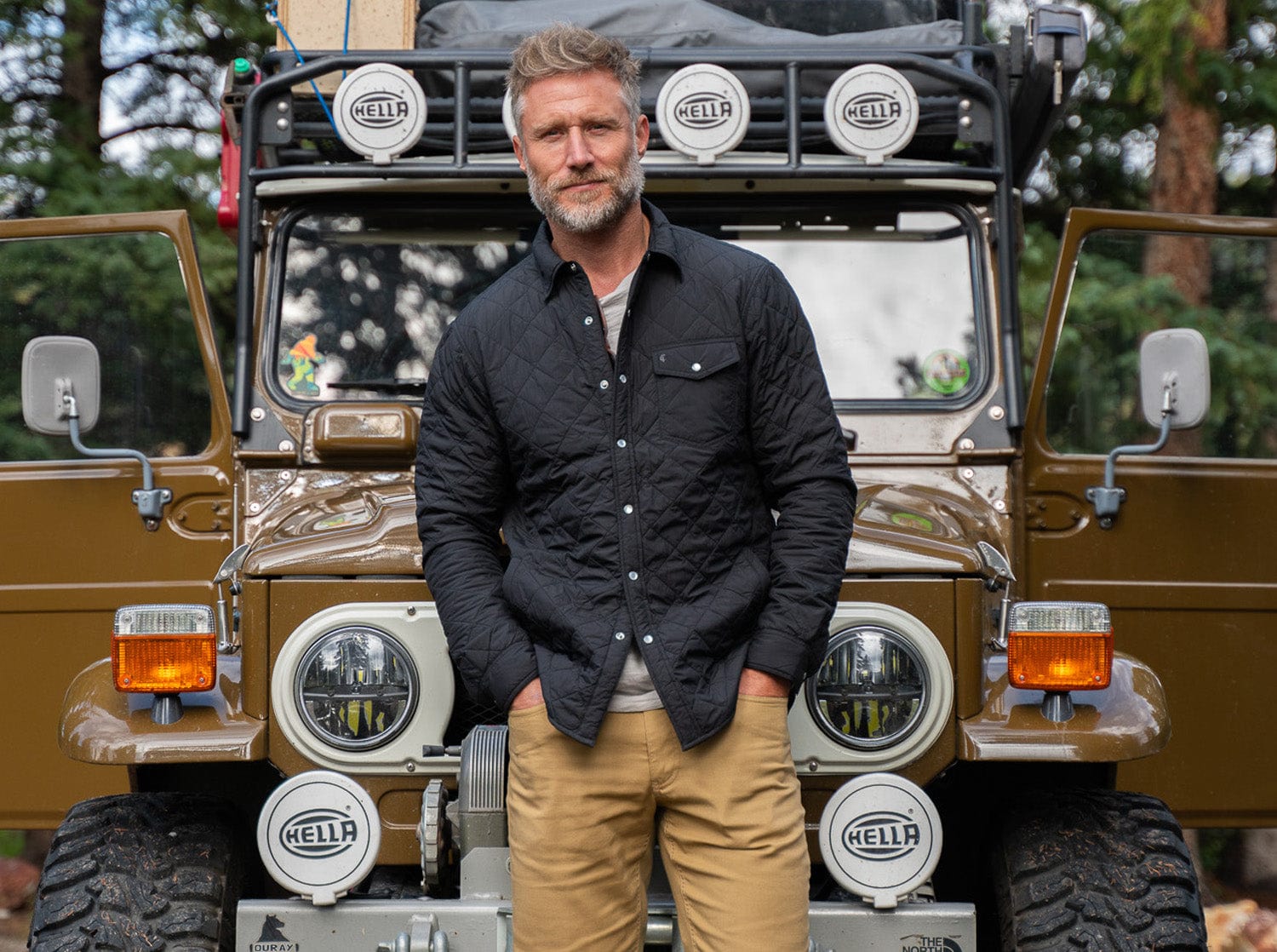 Férfi bársonyos, lezser, steppelt dzseki