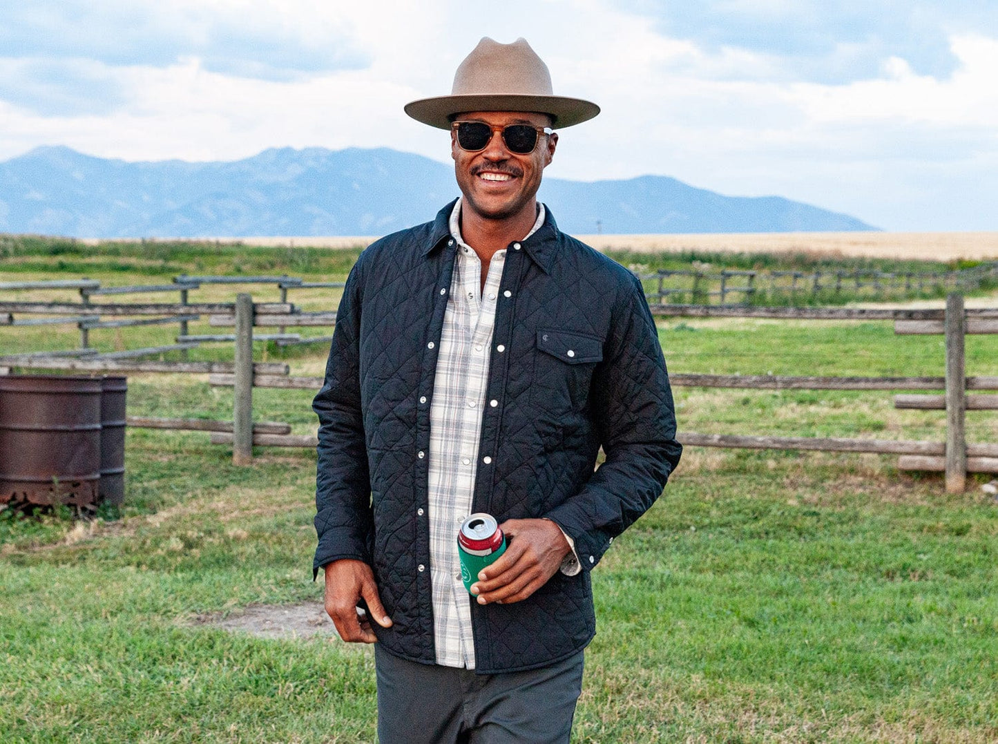 Férfi bársonyos, lezser, steppelt dzseki