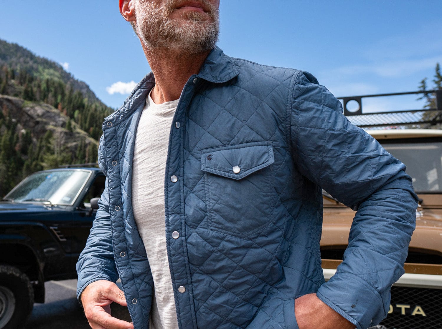 Férfi bársonyos, lezser, steppelt dzseki