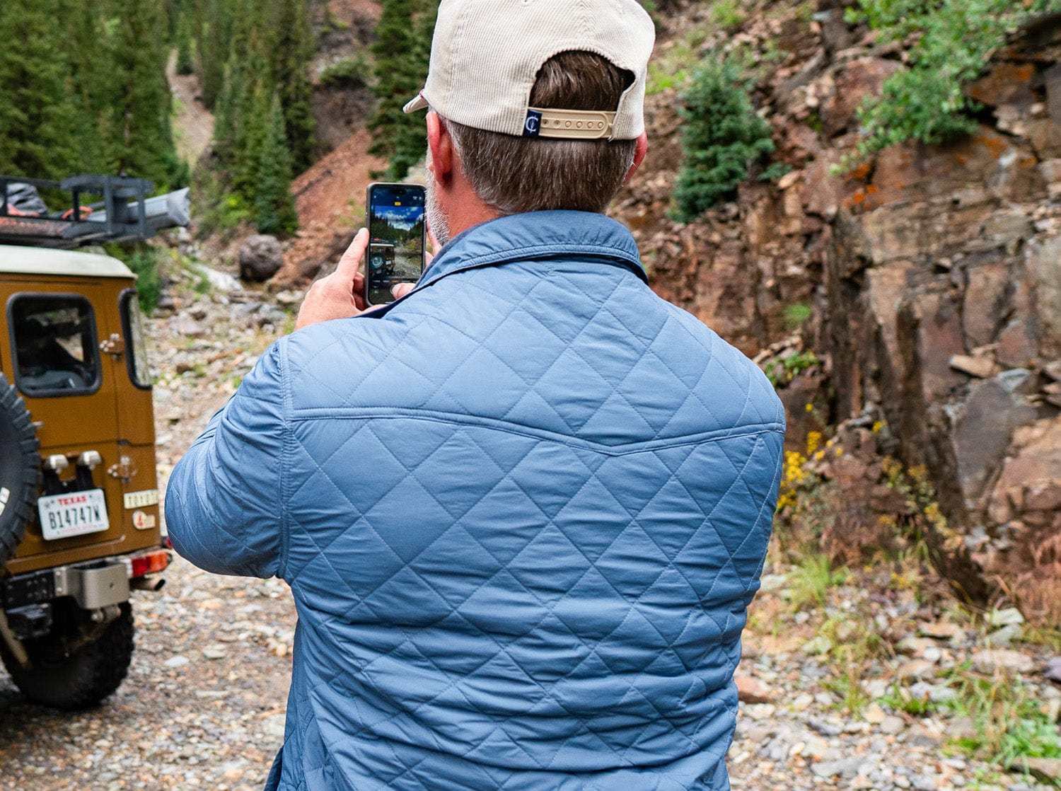 Férfi bársonyos, lezser, steppelt dzseki