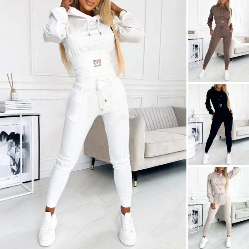 Női kétrészes kapucnis melegítőszett