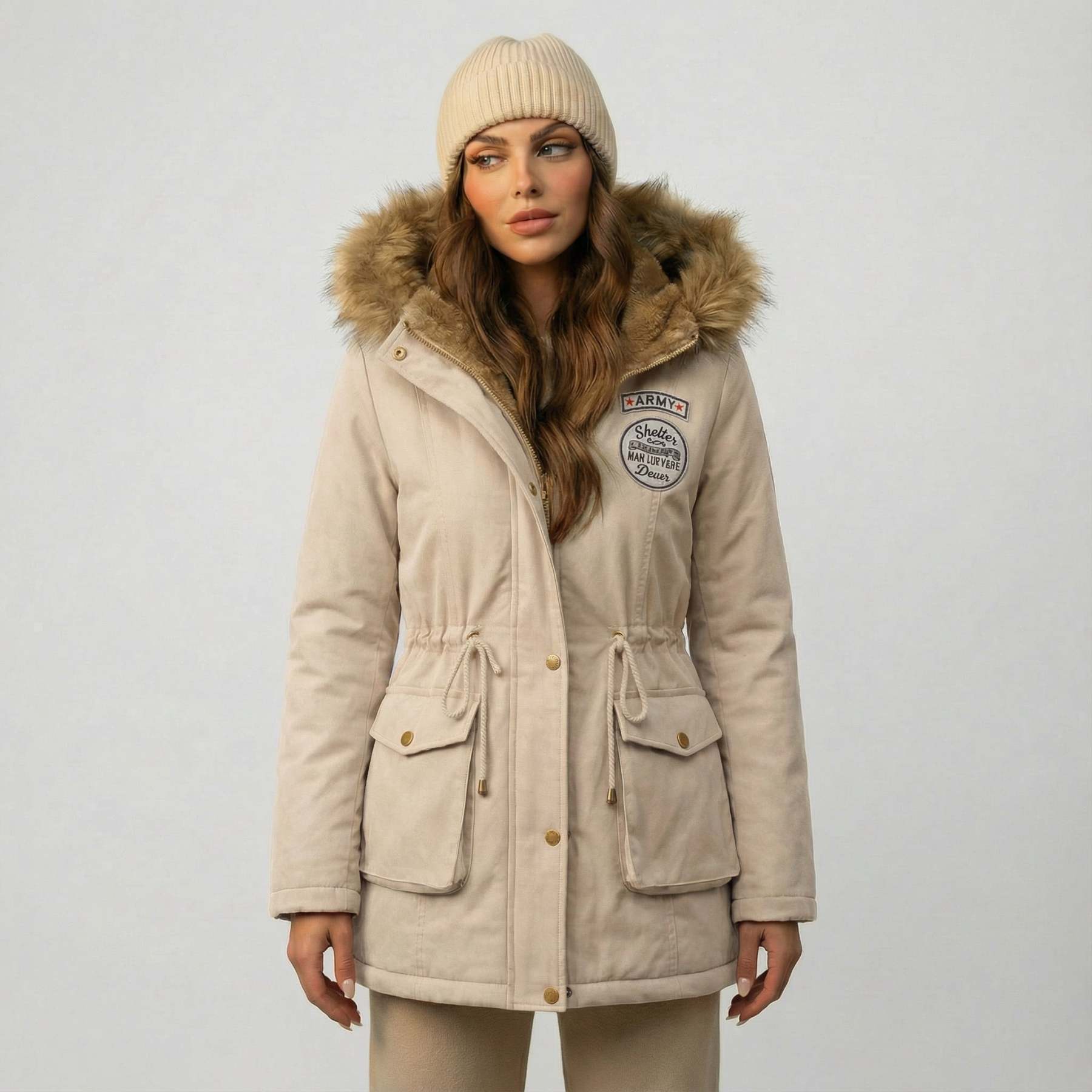 Női kapucnis polárkabát szőrmegallérral