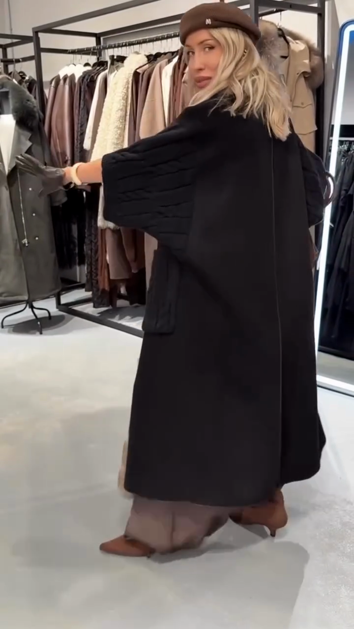 Női hosszú kötött sálkabát szőrmegallérral