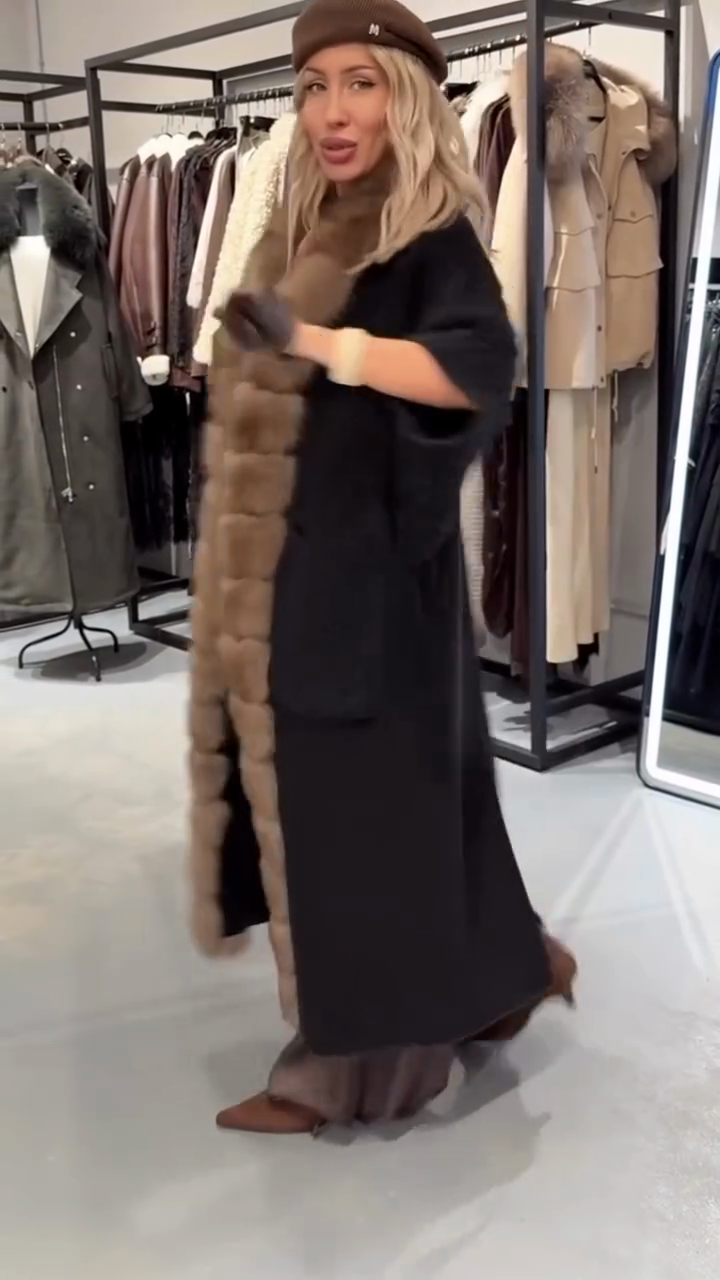 Női hosszú kötött sálkabát szőrmegallérral