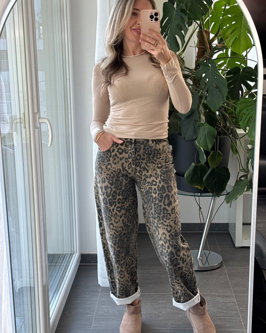 Női divatos leopárdmintás egyenes szárú nadrág