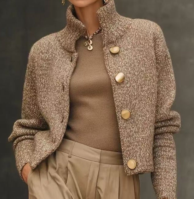 Női karcsúsított gombos gyapjúkabát