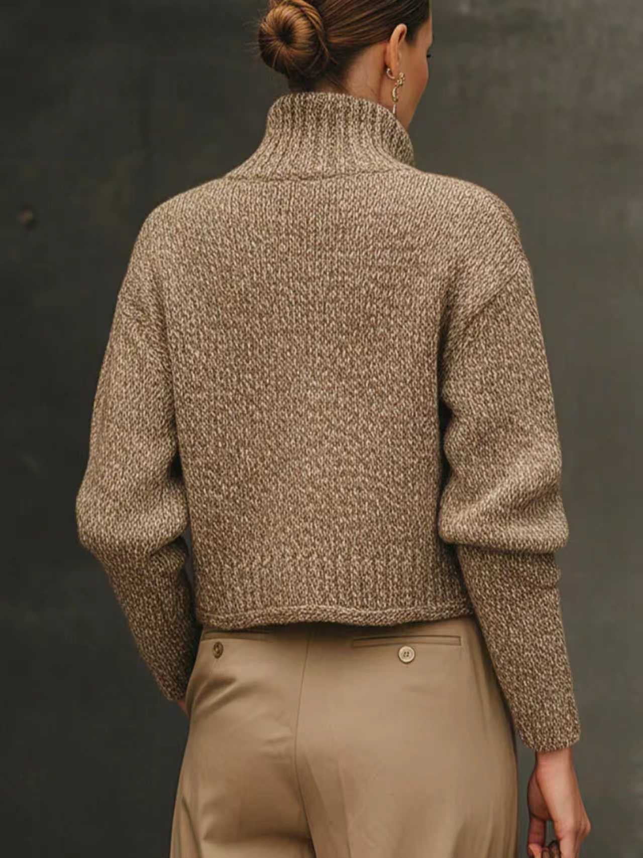 Női karcsúsított gombos gyapjúkabát