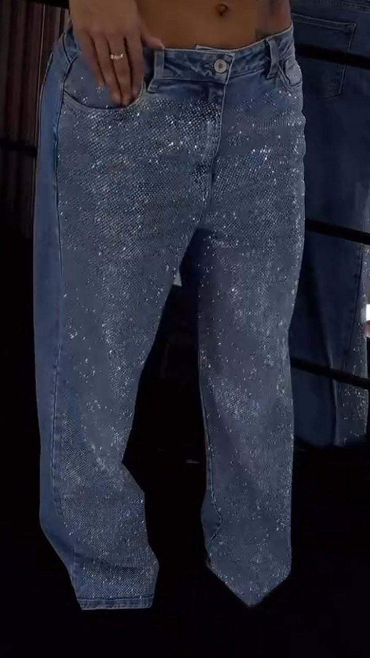 Női egyoldalas strasszos széles szárú lezser farmer