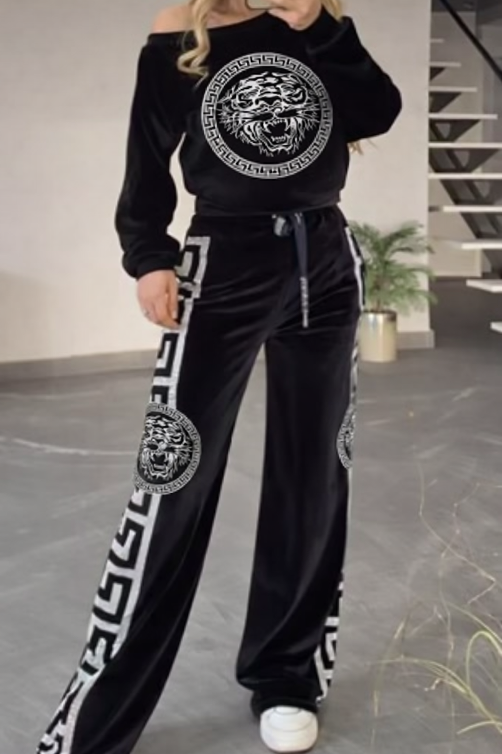 Női kerek nyakú nyomtatott alkalmi öltöny